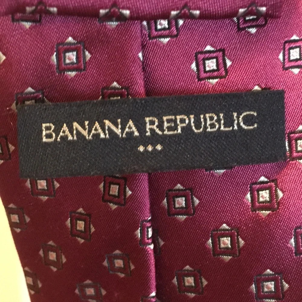 Banana Republic Men’s tie